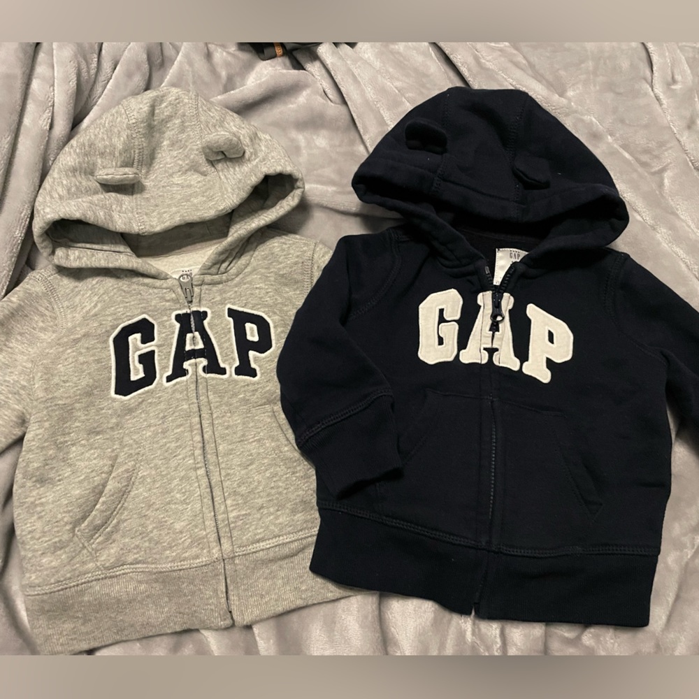 6-12m baby gap zip up hoodies- navy blue & grey - euc